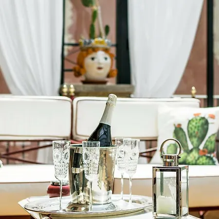 Nocleg ze śniadaniem Relais 147 - Luxury